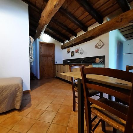 Corte Davini Agriturismo Monzambano Εξωτερικό φωτογραφία
