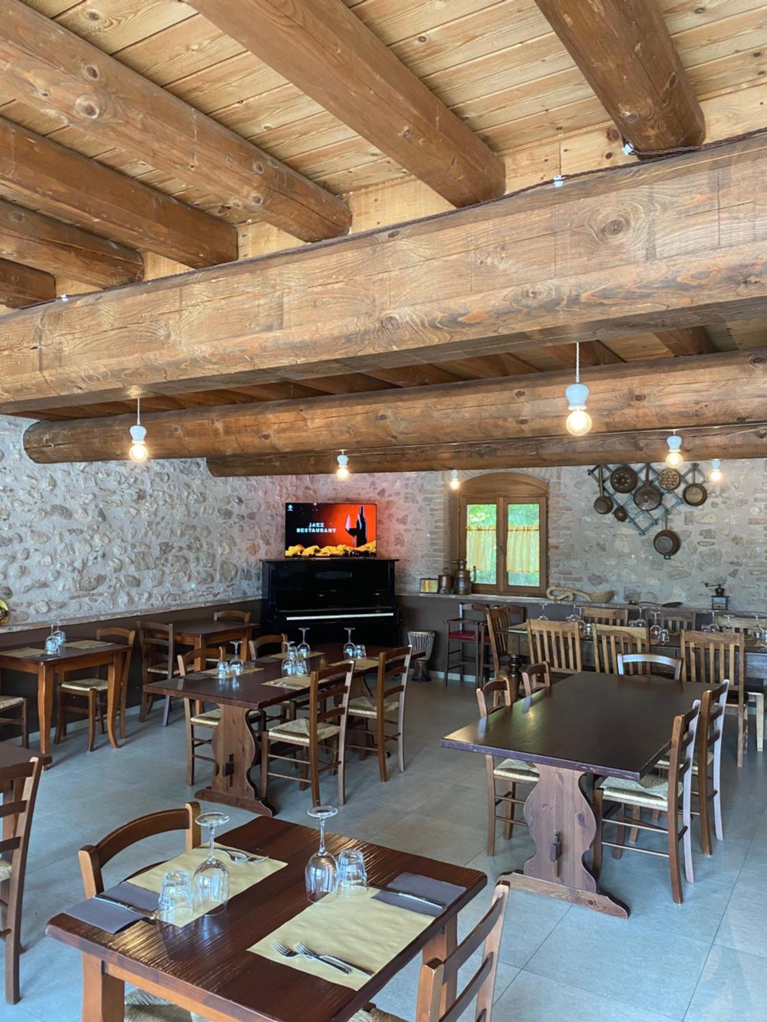 Corte Davini Agriturismo Monzambano Εξωτερικό φωτογραφία