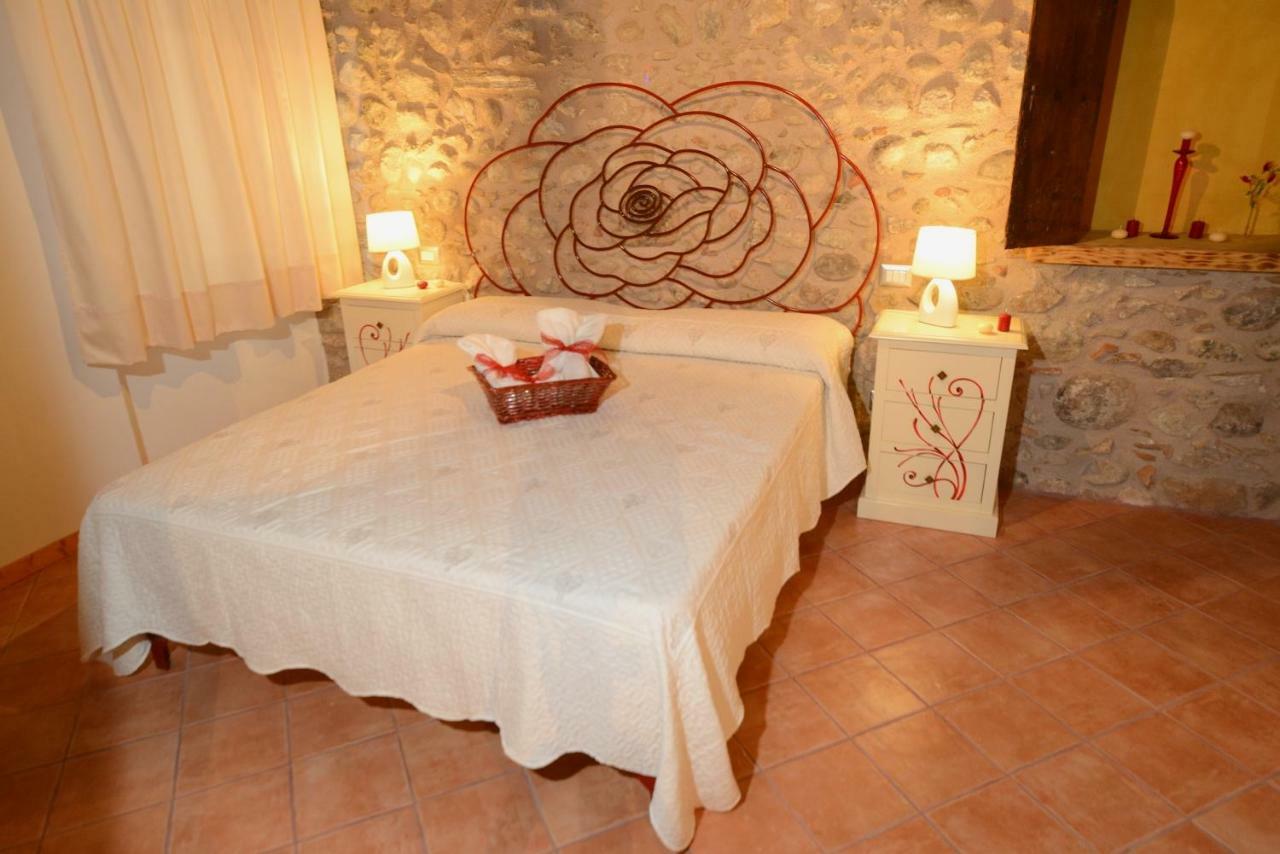Corte Davini Agriturismo Monzambano Εξωτερικό φωτογραφία